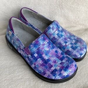 Alegria Keli Leather Abstract Mosaic Clogs Slip Resistant Nurse US 7-7.5